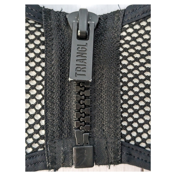 Triangl • Mesh Bandeau Zipper Strapless Top - Picture 4 of 7